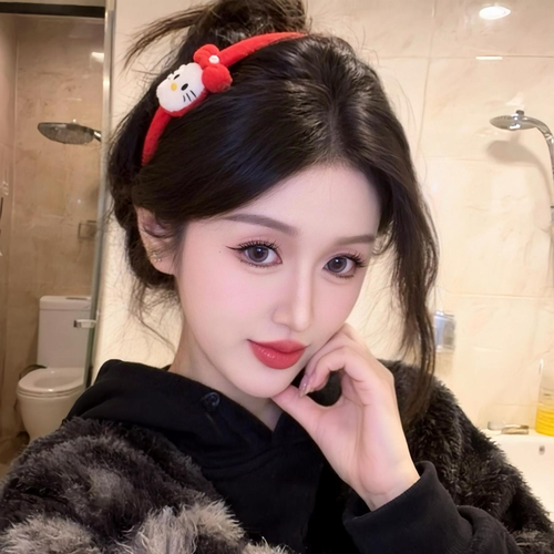 快饿鼠了呜呜呜～的美女聊天室