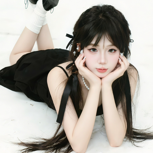 肉肉～小纯回来啦的美女聊天室