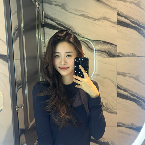 新人——麦冬的美女聊天室