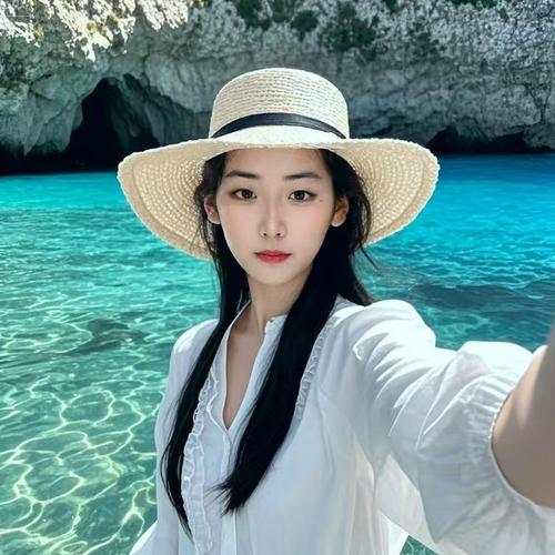 木槿七七的美女聊天室