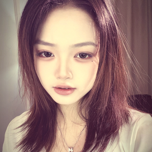 嘉饱儿的美女聊天室