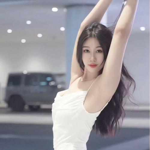 莫妮卡的美女聊天室