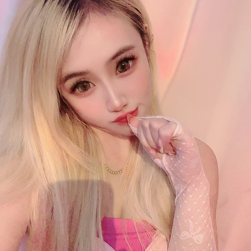 冷飛児⛱️的美女聊天室