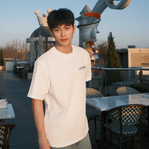 新人老石扒蕉的美女聊天室