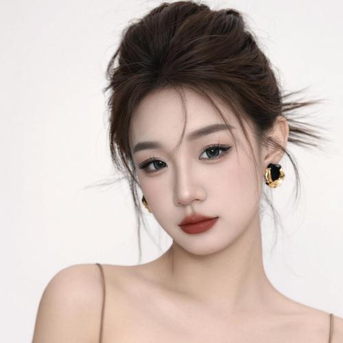 新人七七吖～的美女聊天室