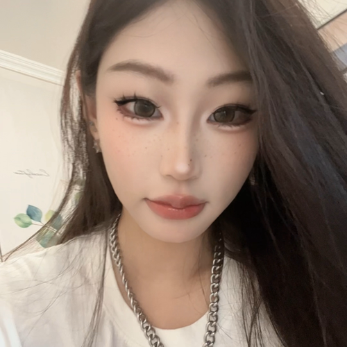 猪老二的美女聊天室