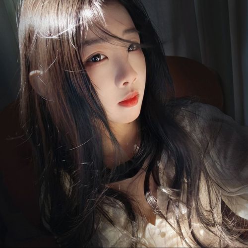 阿眠ProMax的美女聊天室