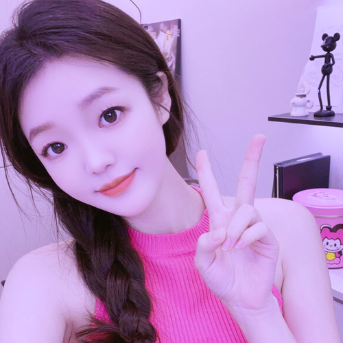 AA新人清清酱的美女聊天室