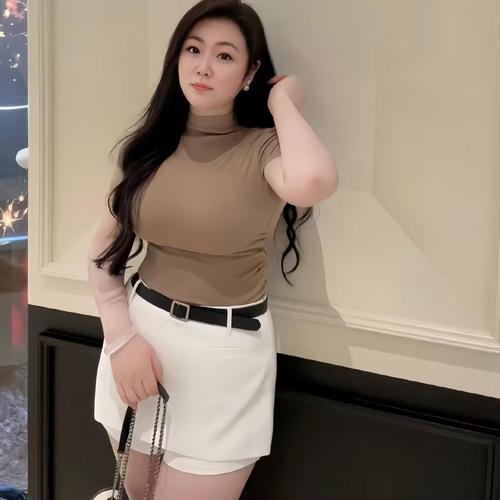 新人-知暖的美女聊天室