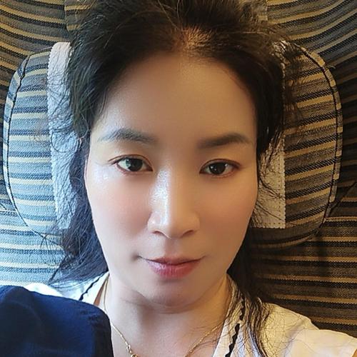 新人柚子GezoTx的美女聊天室