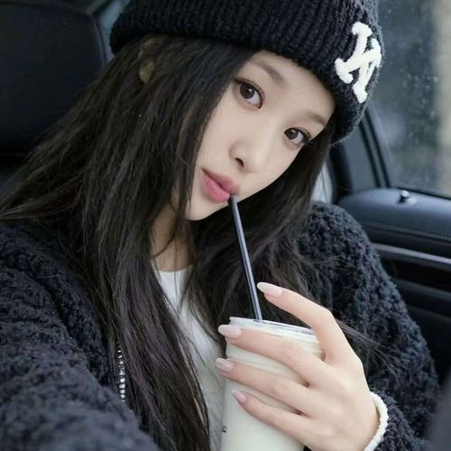 এ᭄鱼雪এ᭄的美女聊天室