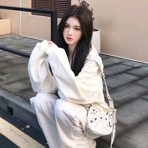 冷冷～亿万次的相遇的美女聊天室