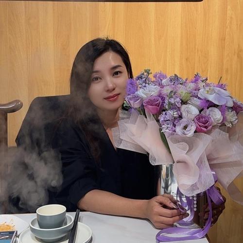 新人丹妮IzvKonLS的美女聊天室