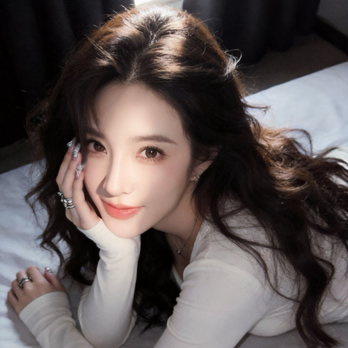 苏酥小哇塞的美女聊天室