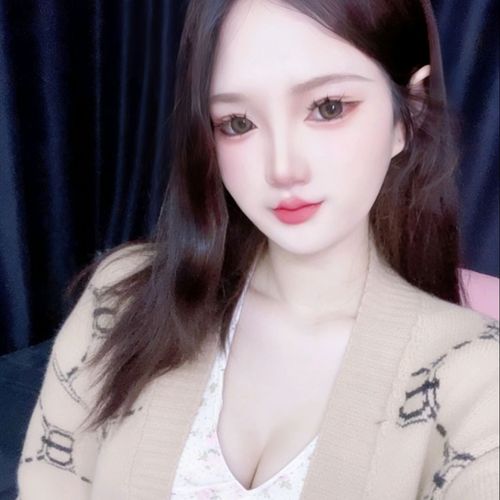 小锦鲤新人的美女聊天室