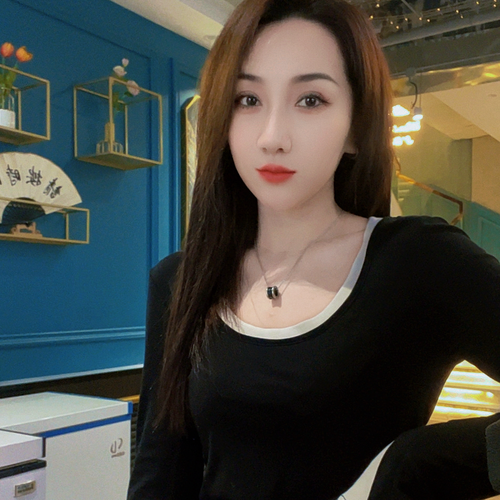 一菲☀️的美女聊天室