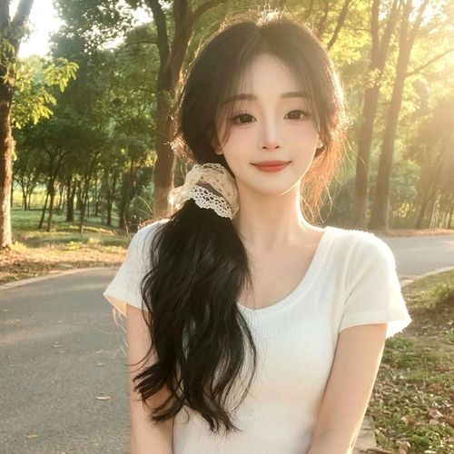 AA周末的美女聊天室