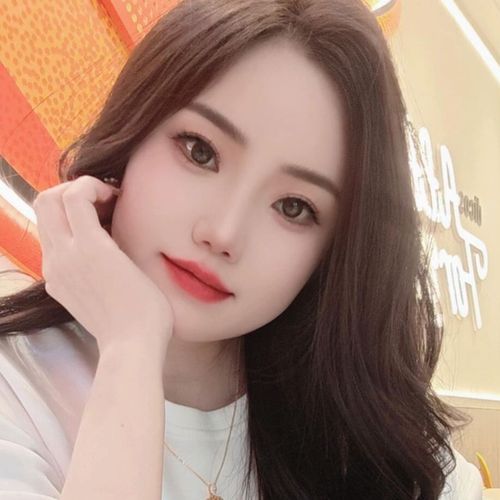 新人版爱妃❤️恭喜发财的美女聊天室