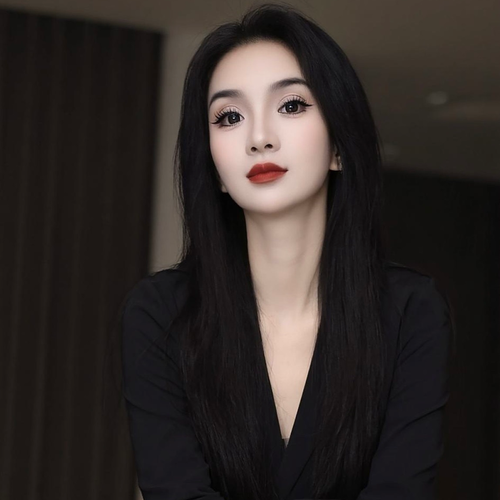 胡小丫的美女聊天室