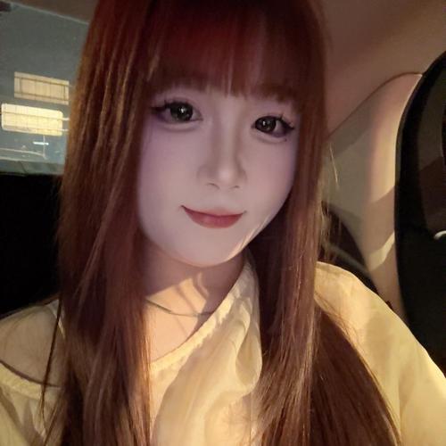 新人三岁的美女聊天室