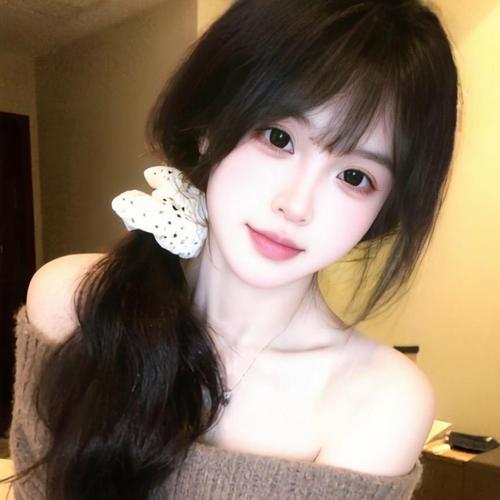 熊三岁Õ的美女聊天室