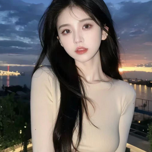 夏晴第一天播的美女聊天室