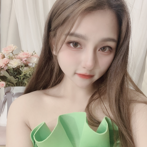 新人恩雅求保护的美女聊天室