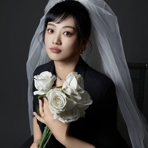 甜柚.新人开播的美女聊天室