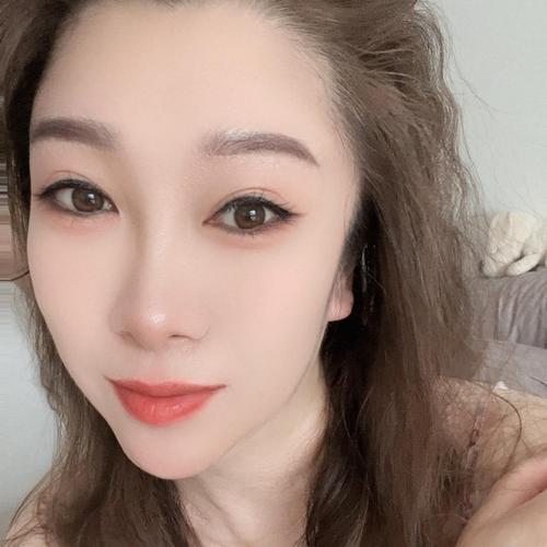 AA新人初醒的美女聊天室