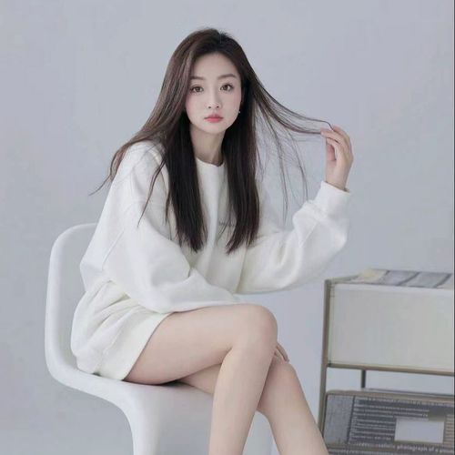 南伊的美女聊天室