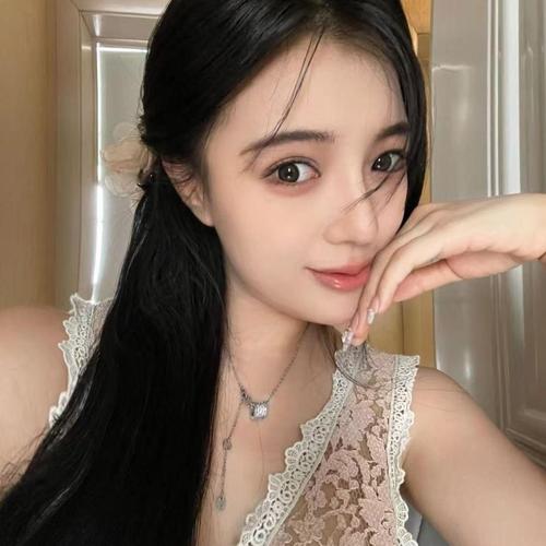 卷卷（耐看型）的美女聊天室