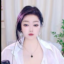 新人主播米娅的美女聊天室