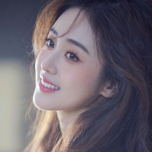 “夕夕”—“哈哈”的美女聊天室