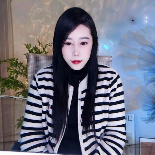 新人闫雪晴的美女聊天室