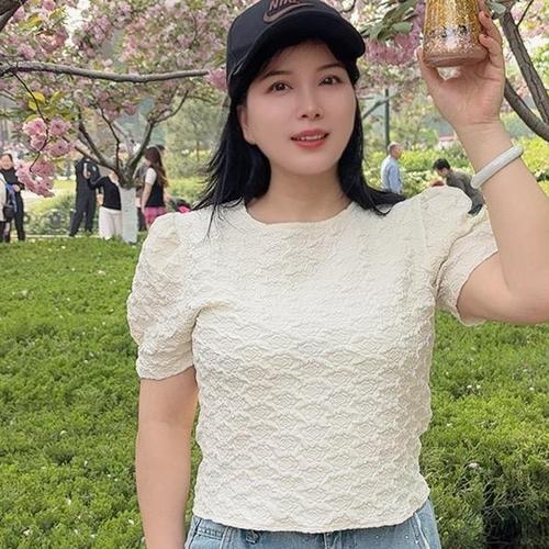 新人蜜桃520的美女聊天室