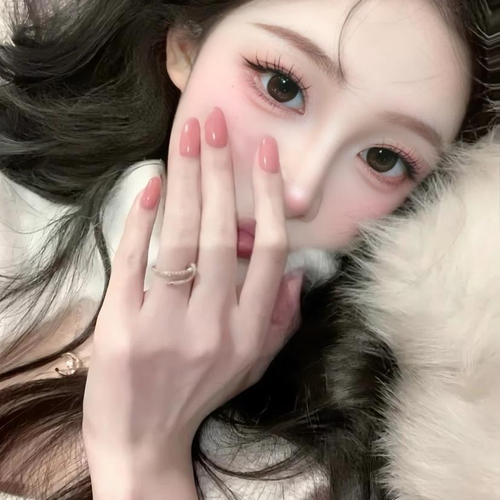 李一桐～的美女聊天室