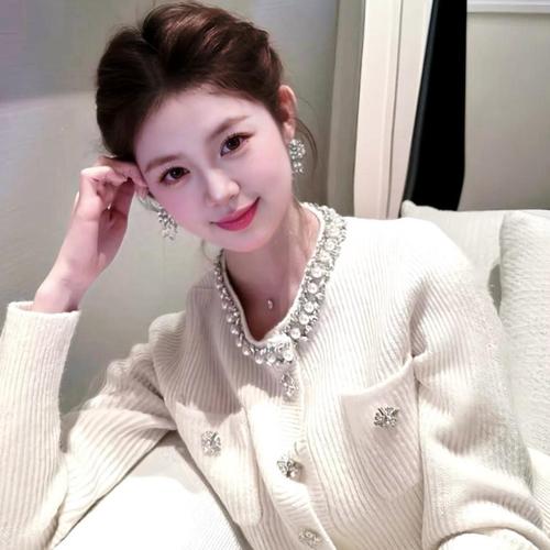 u点困、的美女聊天室