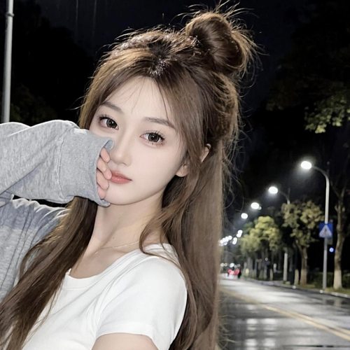 山东一头逯鹿*的美女聊天室