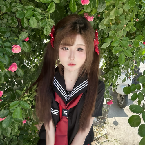 璐璐儿.
