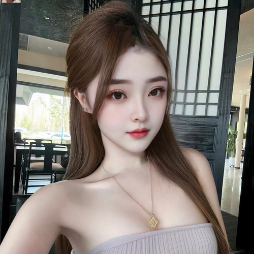 逸鑫12彤宝的美女聊天室