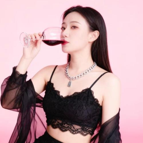 新人~艾米~的美女聊天室