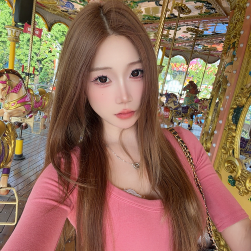 粥粥>ᴗoಣ的美女聊天室