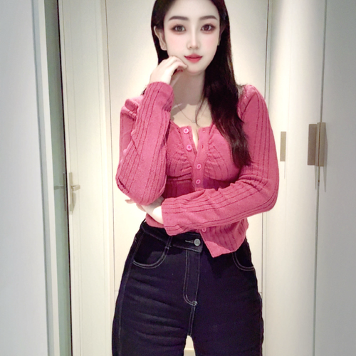 暖暖218的美女聊天室