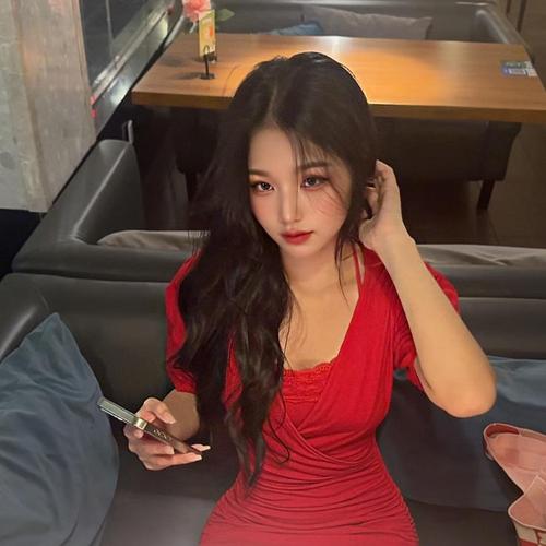小阿冷粤语歌者的美女聊天室