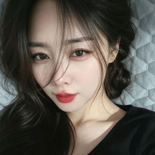 艳~爱吃糖