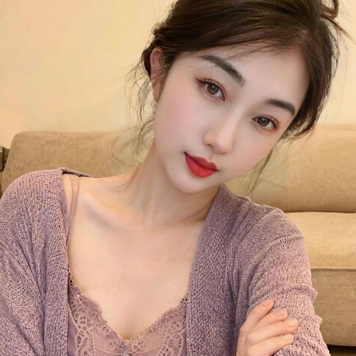新人依宝的美女聊天室