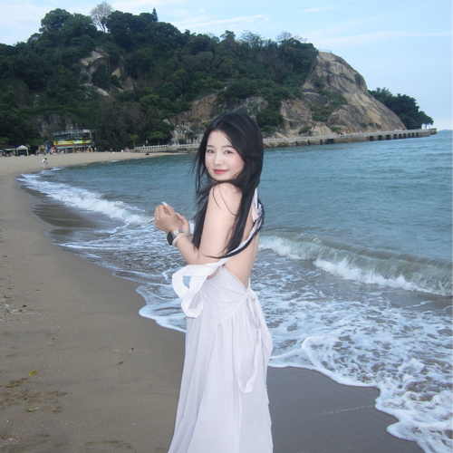 AA小芽的美女聊天室