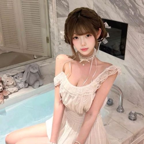 小石榴☆打王者呀~的美女聊天室