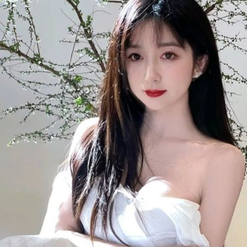 新人奶糖很甜的美女聊天室