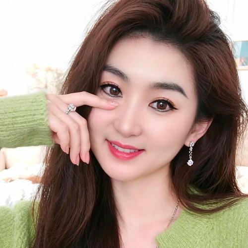 新人锦昭阳的美女聊天室